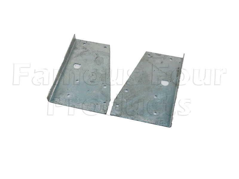 Body Cappings - Rear Corner Brackets - Land Rover Series IIA/III - Body