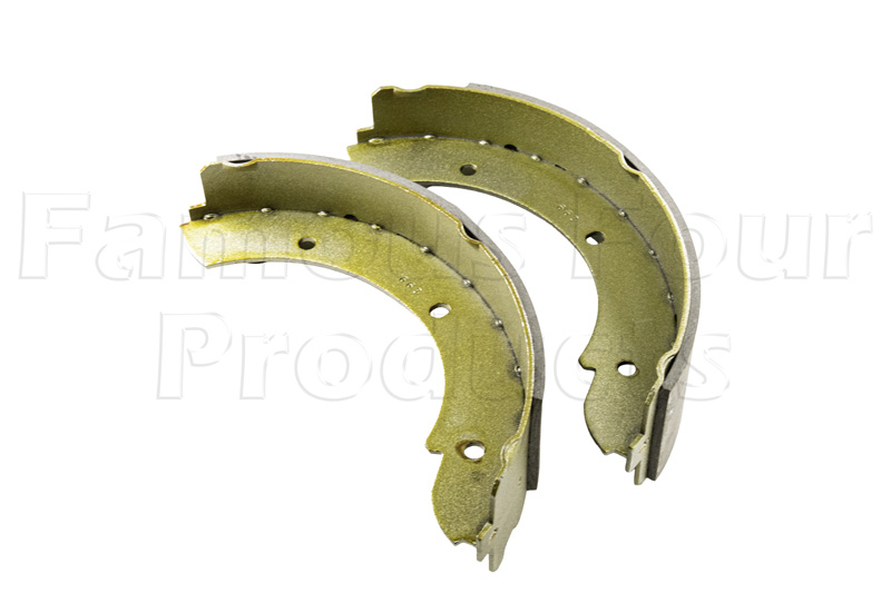 Handbrake Shoe Set - Land Rover Discovery 1989-94 - Brakes
