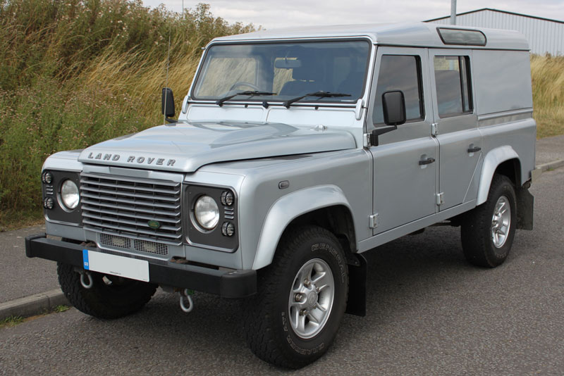 Land Rover 110 Station Wagon