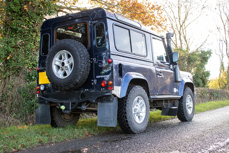 Land Rover Defender 90 Td5 County Station Wagon
